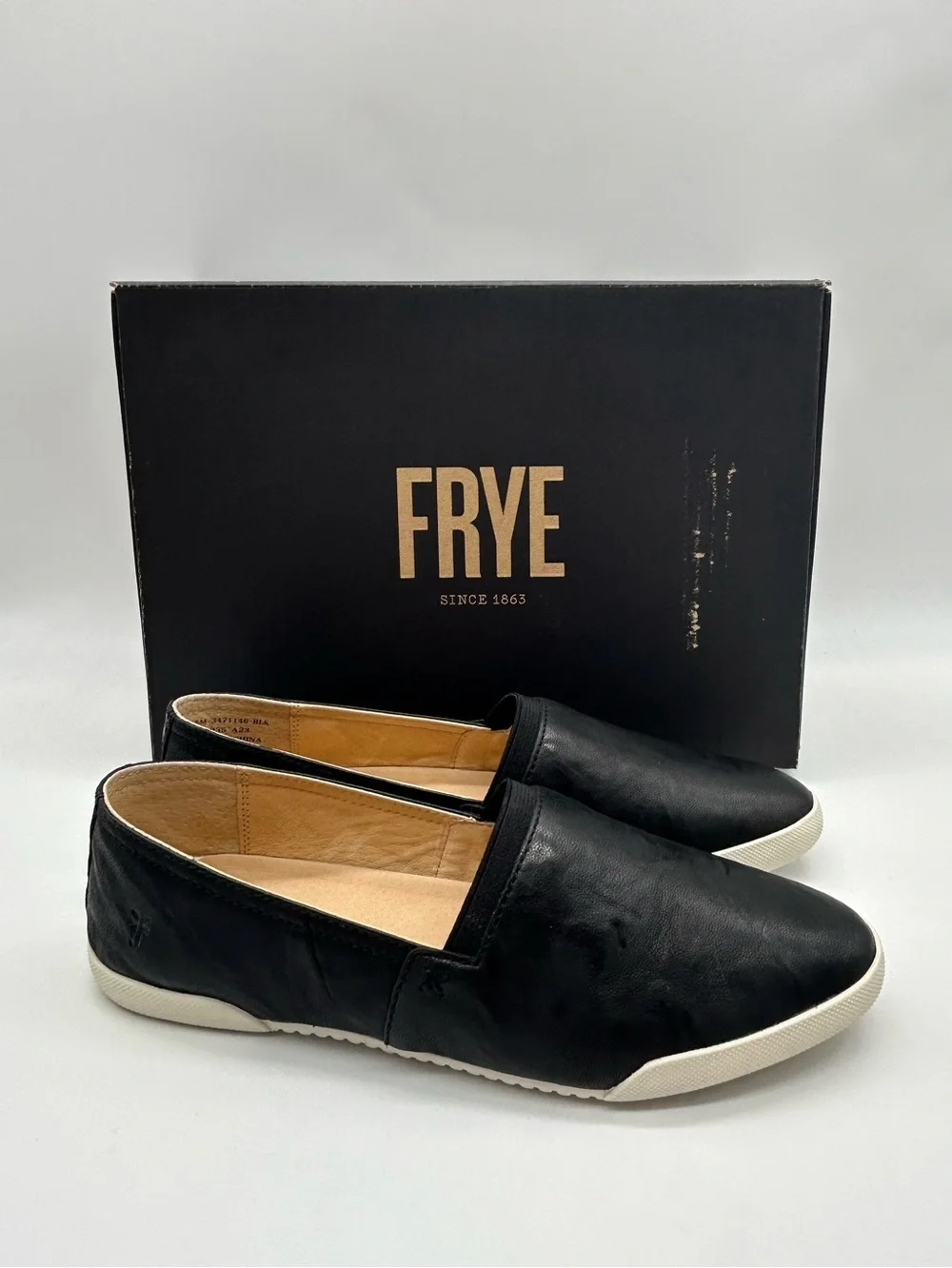 Frye Black Leather Slip-On Flats Size 8.5 | Classic Everyday Comfort Shoes NWB